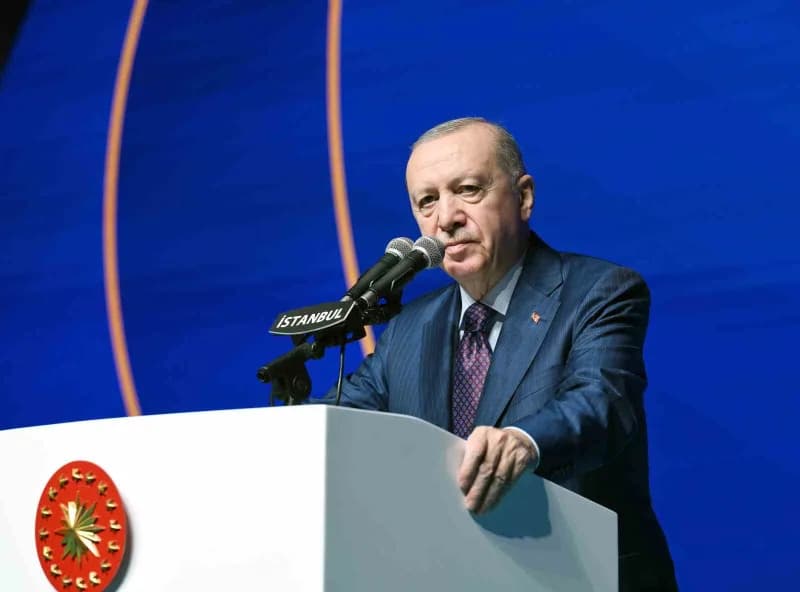 Cumhurbaşkanı Recep Tayyip Erdoğan, "Kamuda istihdam edilen şehit yakını, Gazi ve Gazi yakını sayısını tam 53 bin 179'a