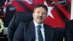 TESK Genel Başkan Adayı Mehmet Yiğiner, Ardahan’da esnaf ve sanatkâr temsilcileriyle toplantı yaparken