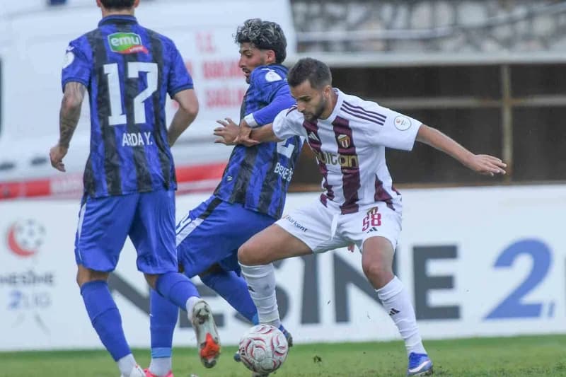 TFF 2. Lig Kırmızı Grup 3. Haftasında İnegölspor sahasında Karacabey Belediyespor 1-0 mağlup oldu.