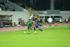 TFF 2. Lig Beyaz Grup maçında Isbaş Isparta 32 Spor ile Güzide Gebzespor oyuncuları Atatürk Stadyumu'nda mücadele ediyor