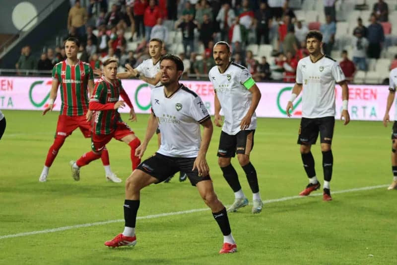 TFF 3. Lig 2. Grup 4. Hafta mücadelesinde Karşıyaka, sahasında Gaziemirspor’a 1-0 mağlup oldu.