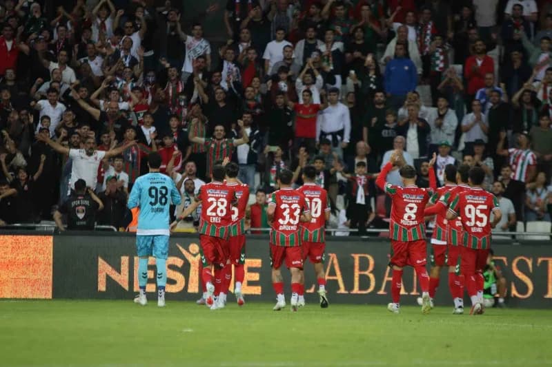 TFF 3. Lig 2. Grup 4. Hafta mücadelesinde Karşıyaka, sahasında Gaziemirspor’a 1-0 mağlup oldu.