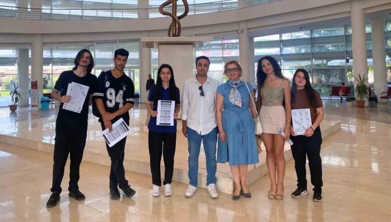 Aydın Adnan Menderes Üniversitesi Tıp Fakültesi öğrencileri enfeksiyon bulaşını önleme etkinliği düzenliyor
