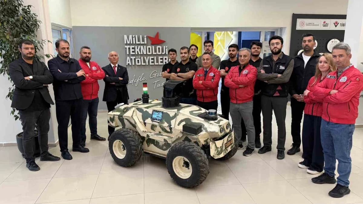 Tokat Gaziosmanpaşa Üniversitesi’nin geliştirdiği Tuğra insansız kara aracı arazi üzerinde test ediliyor
