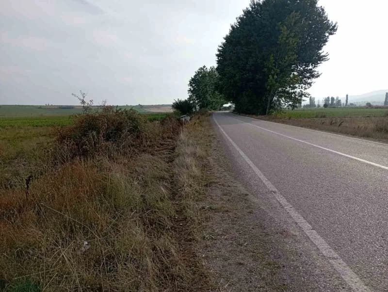 Tokat’ın Yeşilyurt ilçesinde kontrolden çıkarak takla atan otomobilin sürücüsü yaralandı.