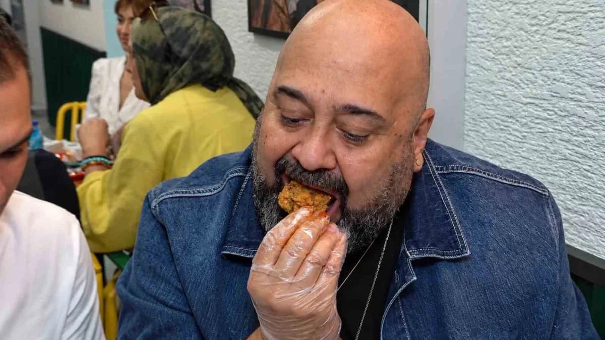 MasterChef Türkiye’nin sevilen isimlerinden Tolga Şener, kendi markası Wingsbro’nun ilk şubesini Beşiktaş’ta açtı. Açılı