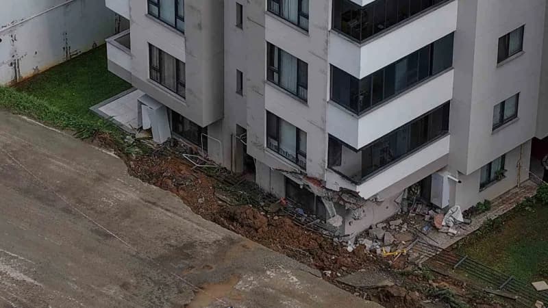 Trabzon’da etkili olan sağanak yağış nedeniyle cadde ve sokaklar göle dönerken, bazı iş yerlerini su bastı, bir binanın