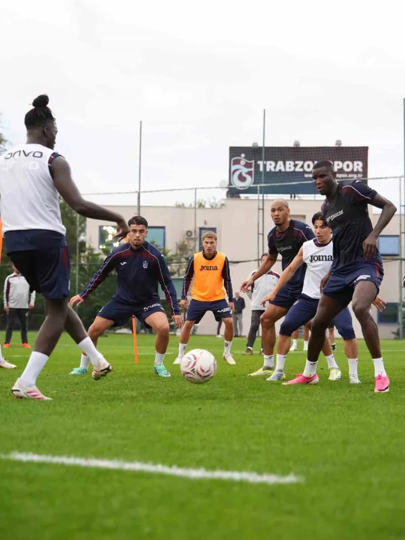 Trabzonspor, Trendyol Süper Lig’in 7. Haftasında deplasmanda Samsunspor ile oynayacağı karşılaşmanın hazırlıklarına 7 gü