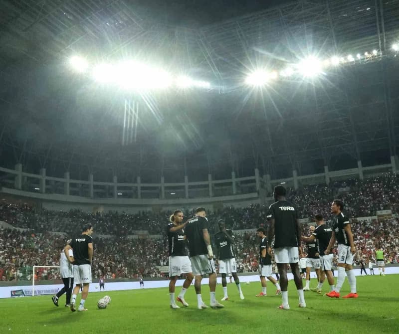 Trendyol Süper Lig'in 6. Haftasında Amed Sportif Faaliyetler, evinde Beşiktaş ile karşılaşıyor. Mücadelenin ilk yarısı e