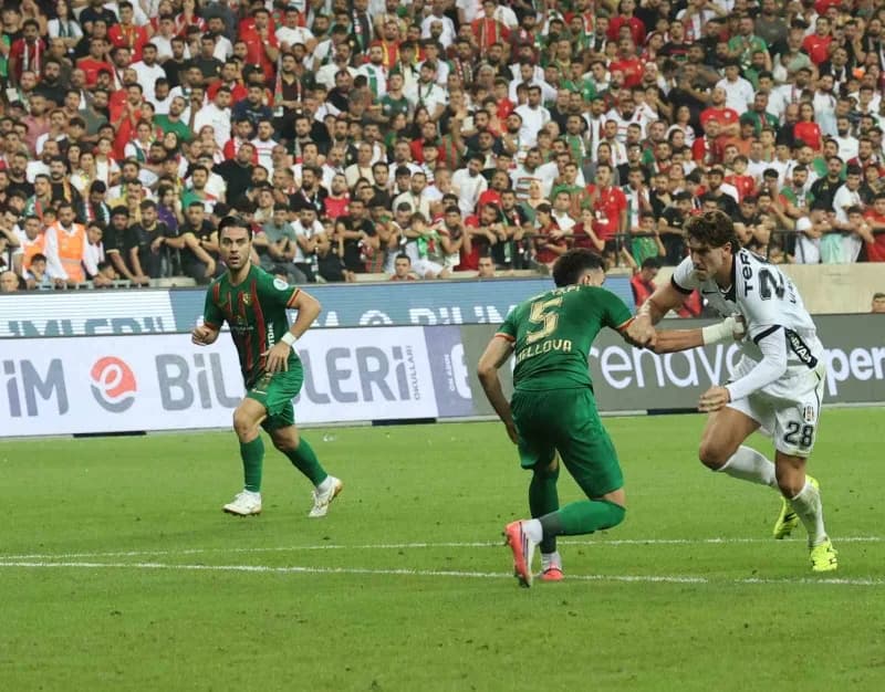 Trendyol Süper Lig’in 6. Haftasında Amed Sportif Faaliyetler, evinde karşılaştığı Beşiktaş'ı 3-2'lik skorla mağlup etti.