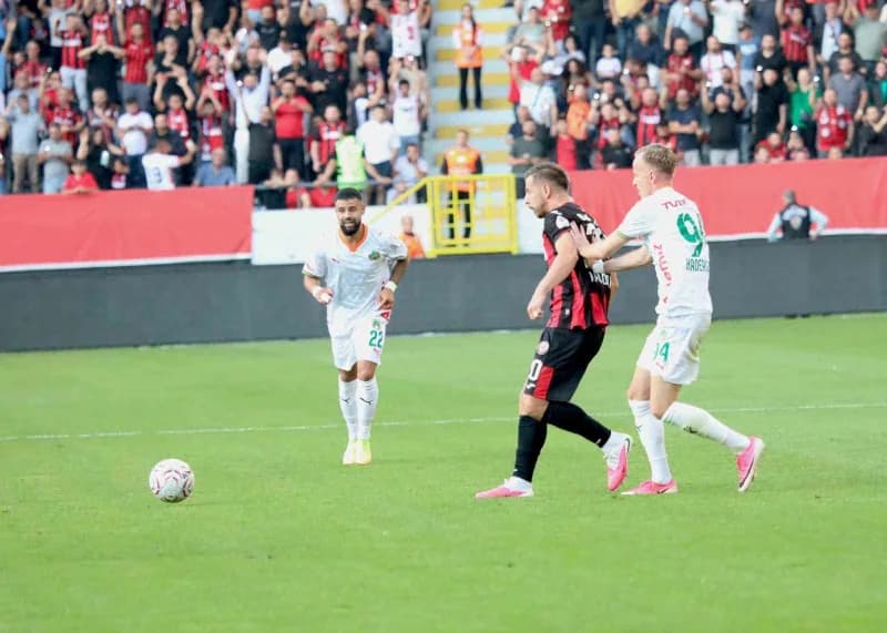 Çorum FK, Trendyol Süper Lig’in 6. Haftasında evinde Corendon Alanyaspor ile karşı karşıya geliyor. Mücadelenin ilk yarı