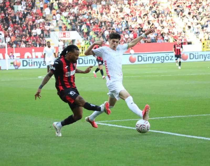 Çorum FK, Trendyol Süper Lig’in 6. Haftasında evinde Corendon Alanyaspor ile karşı karşıya geliyor. Mücadelenin ilk yarı