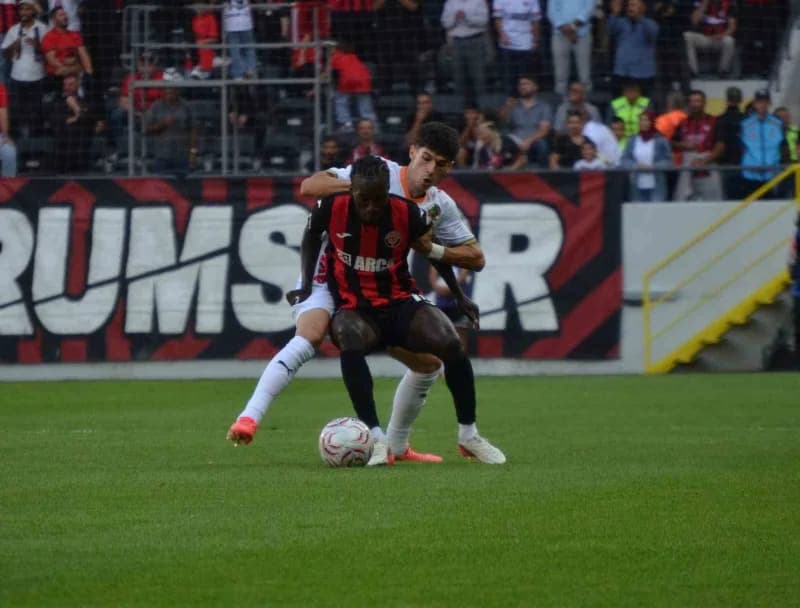 Çorum FK, Trendyol Süper Lig’in 6. Haftasında evinde Corendon Alanyaspor ile karşı karşıya geliyor. Mücadelenin ilk yarı