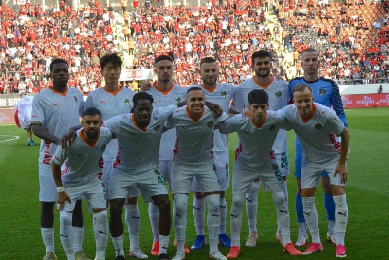 Trendyol Süper Lig'in 6. Haftasında Çorum FK, sahasında Corendon Alanyapor ile karşı karşıya geliyor. Mücadelenin 15 dak