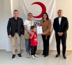 Tunceli’de düzenli kan bağışçılarına madalya takdim töreninden bir kare