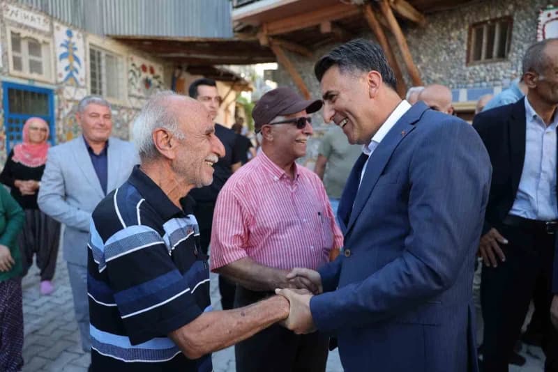 Tunceli Valisi ve Belediye Başkan Vekili Şefik Aygöl, köy ve mezra ziyaretlerini sürdürüyor.