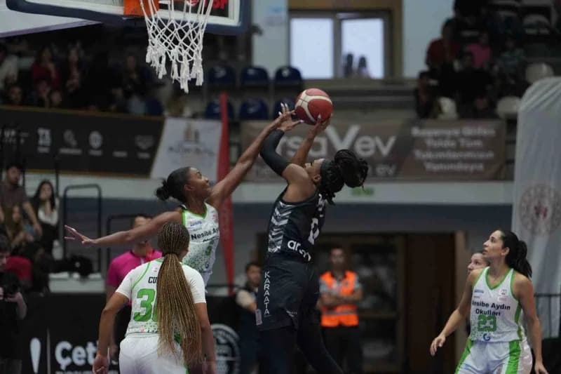 Turgutlu Belediyesi Kadın Basketbol Takımının Halkbank Kadınlar Basketbol Süper Ligi’ndeki ilk karşılaşmasında siyah kar