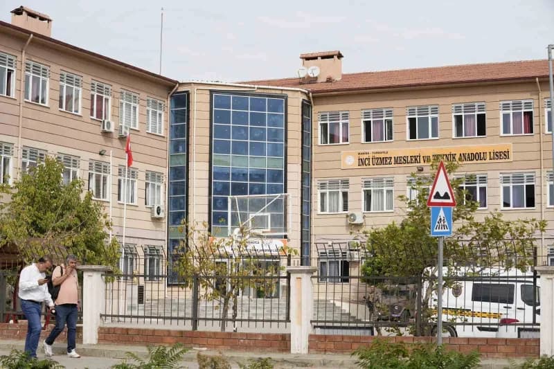 İnci Üzmez Mesleki ve Teknik anadolu lisesi