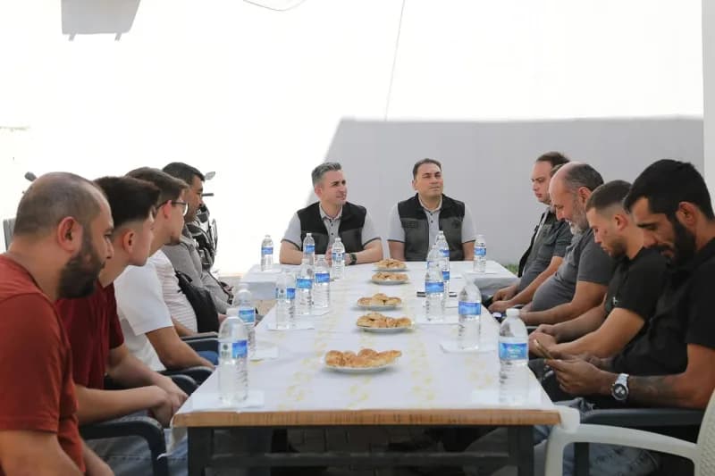 Manisa’nın Turgutlu ilçesinde 19 Ağustos’ta çıkan Orman yangınında söndürme çalışmalarına özverili destek veren 8 vatand
