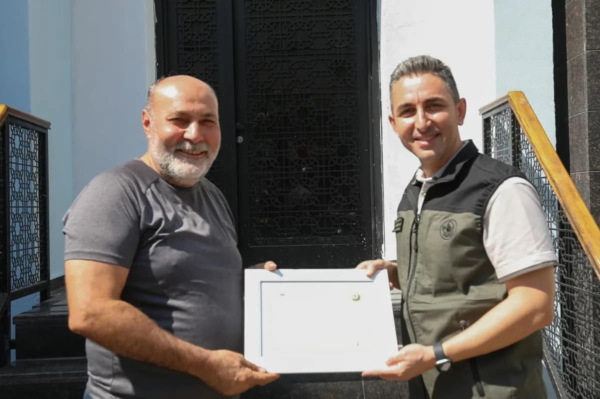 Manisa’nın Turgutlu ilçesinde 19 Ağustos’ta çıkan Orman yangınında söndürme çalışmalarına özverili destek veren 8 vatand