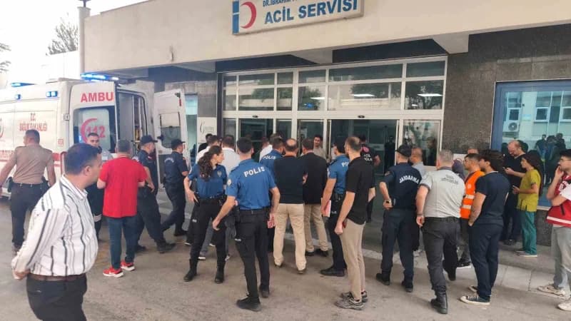 Turgutlu ilçesinde okul önünde silahlı saldırı sonrası olay yeri ve sağlık ekipleri