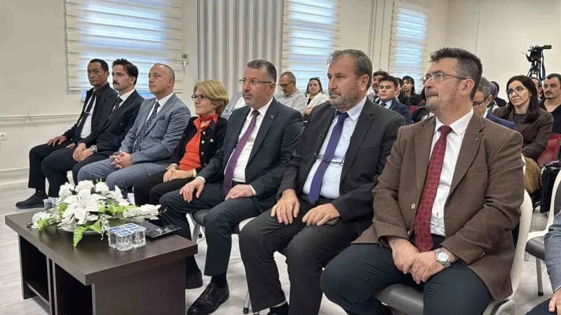 KARABÜK Üniversitesi (KBÜ) Kamu Politikaları Araştırma ve Geliştirme Merkezi (KAPGEM) tarafından hazırlanan Politika rap