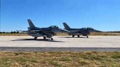 Türk F-16 savaş uçakları Romanya Fetesti Hava Üssü semalarında Burebista-2026 Tatbikatı sırasında