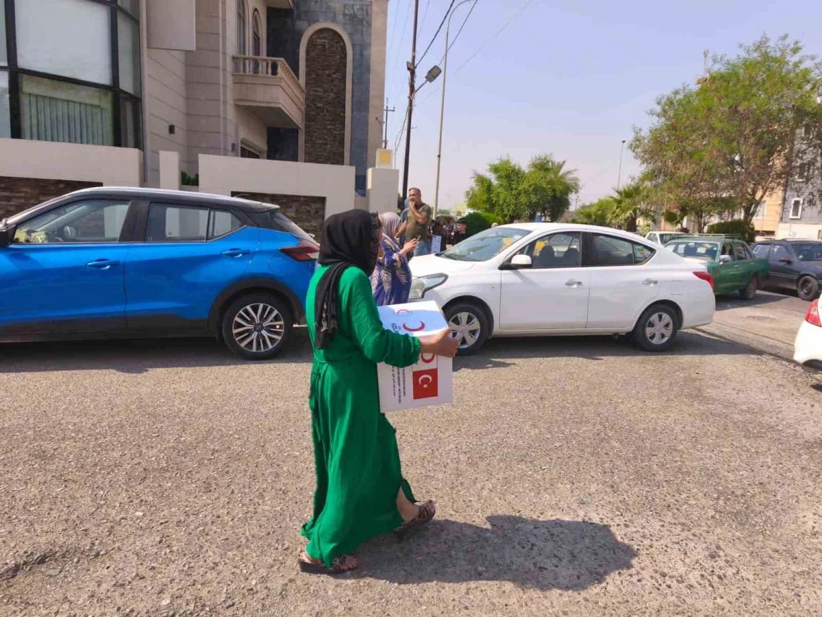 Türk Kızılay, Irak ve komşu ülkelerde başlattığı Yardım kampanyası kapsamında Kerkük kentinde 500 ihtiyaç sahibi aileye