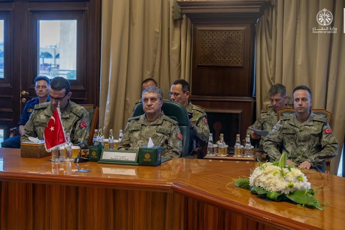 Genelkurmay Başkanı Selçuk Bayraktaroğlu, Pakistan Genelkurmay Başkanı Asim Munir ve Suudi Arabistan Genelkurmay Başkanı
