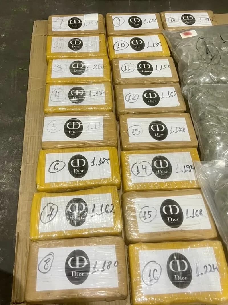 Türkiye’ye sokulmak istenen 20 kilo esrar ve 20 kokain