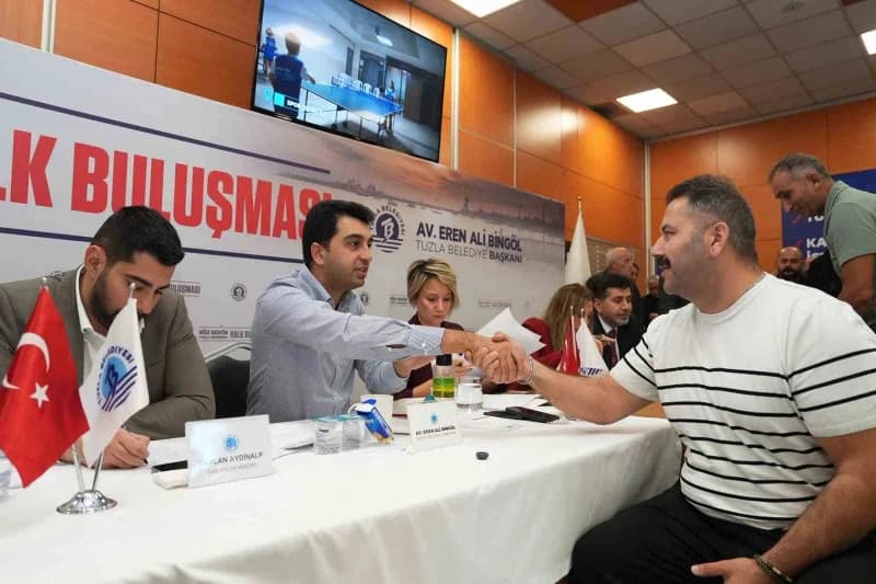Tuzla Belediye Başkanı Av. Eren Ali Bingöl, Eylül ayı Halk Buluşmasında Tuzlalı komşularıyla bir araya geldi. Tuzla Bele