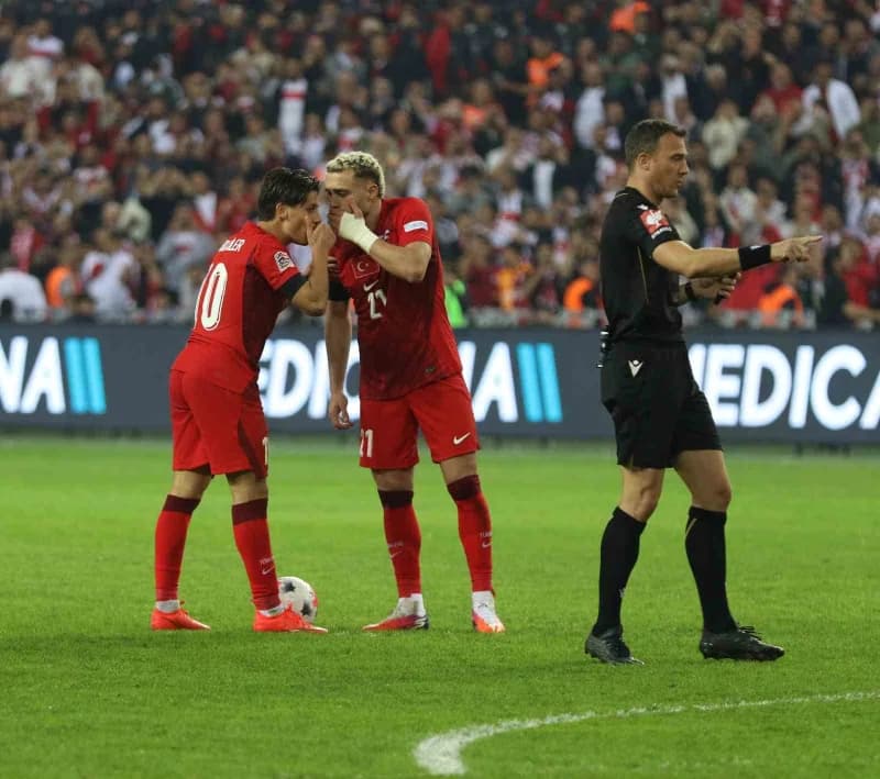 Türkiye a milli futbol takımı, UEFA Uluslar a Ligi 1. Grup ilk maçında KOCAELİ'nde Fransa'ya 1-0 mağlup oldu.