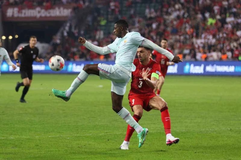 A Milli Futbol Takımı, UEFA Uluslar a Ligi 1. Grup ilk maçında Fransa ile Kocaeli'de karşılaşıyor. Mücadelenin ilk yarıs