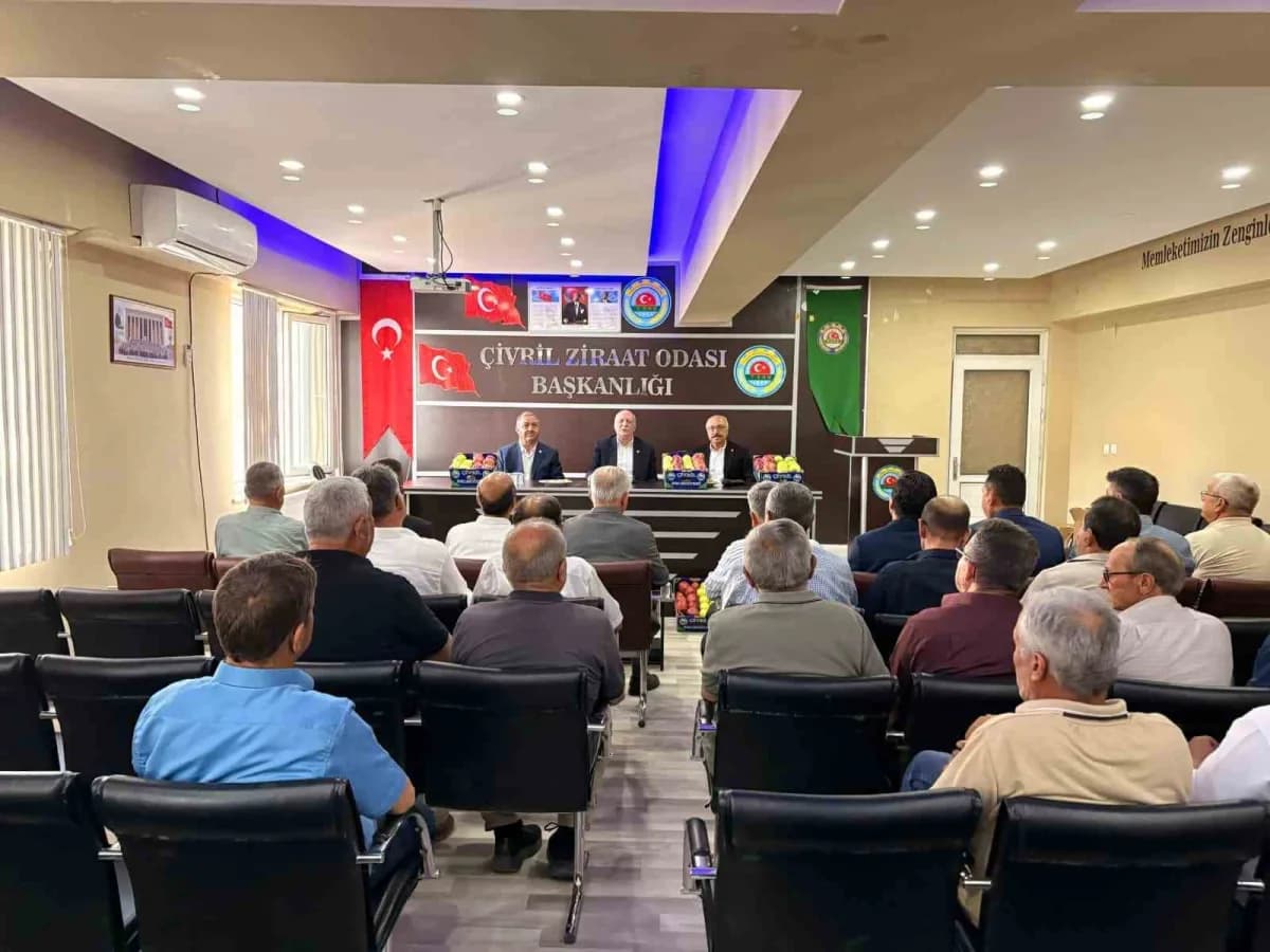 Türkiye Ziraat Odaları Birliği (TZOB) Genel Başkanı Şemsi Bayraktar, Uşak temaslarının ardından Çivril Ziraat Odası’nı z