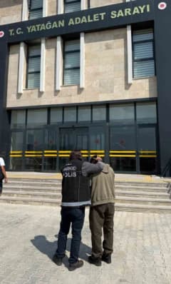 Muğla'da uyuşturucu operasyonunda ele geçirilen esrar ve kokain maddeleri