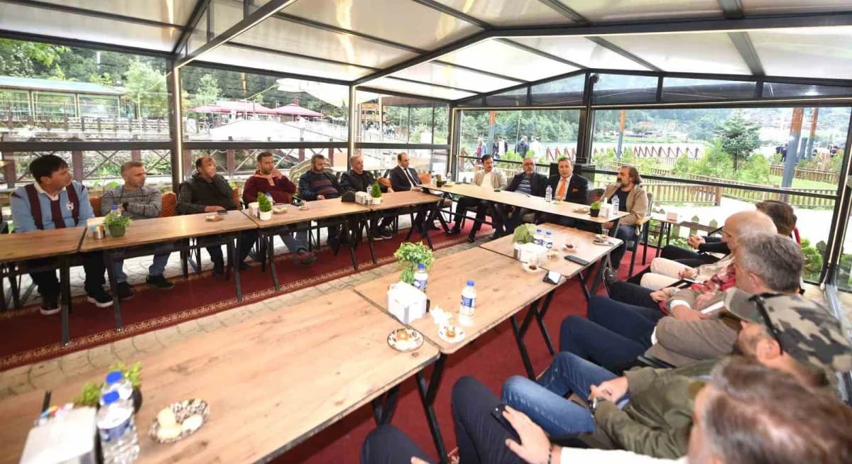 Trabzon Ticaret ve Sanayi Odası (TTSO) Başkanı Erkut Çelebi, Uzungöl'de faaliyet gösteren Turizm işletmelerini ziyaret e