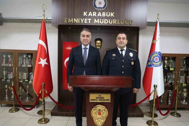 Karabük Valisi Oktay Çağatay, yeni görevlilere tebrik ziyaretlerinde bulunuyor