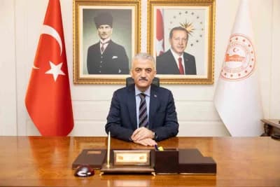 Düzce Valisi Mehmet Makas 19 Eylül Gaziler Günü mesajı yayımlarken