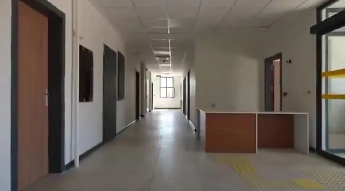 Hatay Valisi Mustafa Masatlı’nın Hassa Sosyal Hizmet Merkezi Hizmet Binası’ndaki incelemelerinden görüntüler.