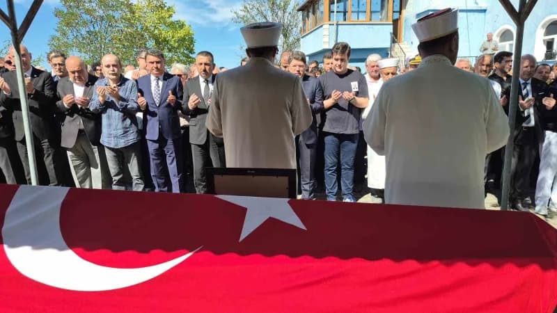 İstanbul'da geçirdiği kalp krizi sonucu hayatını kaybeden 57 yaşındaki Vali Yardımcısı Muammer balc, memleketi Bartın'da