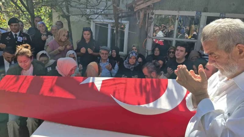 İstanbul'da geçirdiği kalp krizi sonucu hayatını kaybeden 57 yaşındaki Vali Yardımcısı Muammer balc, memleketi Bartın'da