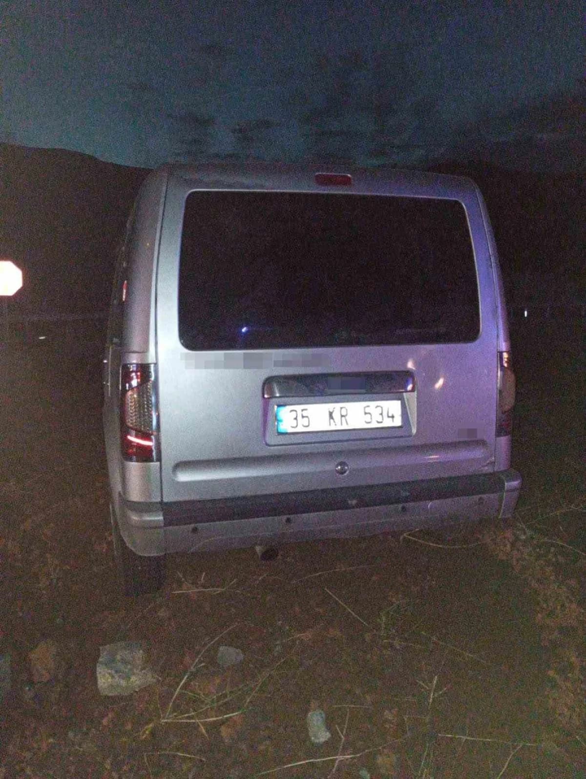 Olay yeri ve kazaya karışan araçlar