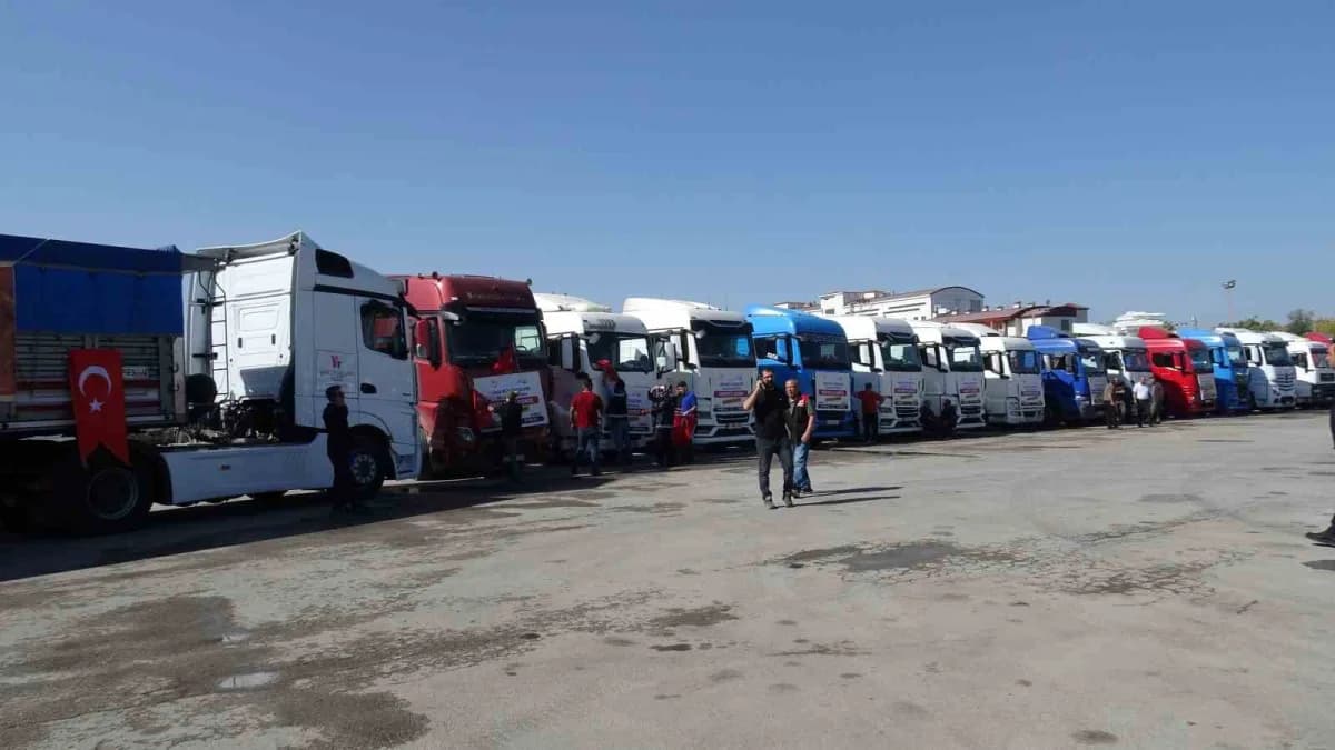 Tohum dağıtım töreni, belediyenin Makine İkmal Daire Başkanlığında gerçekleştirildi