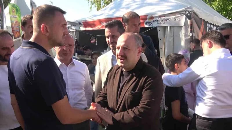 Eski Sanayi ve Teknoloji bakanı ve AK Parti Bursa Milletvekili Mustafa Varank, Bursa'da düzenlenen Gastronomi Festivali’