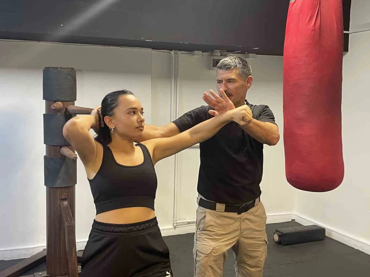 Ankara’da kadınlara Wing Chun eğitimi veren Başantrenör Mustafa Coşkun, savunma sanatının yalnızca fiziksel saldırılara