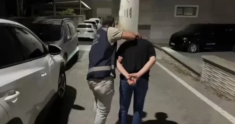 Samsun Emniyet Müdürlüğü polis ekipleri operasyon sırasında