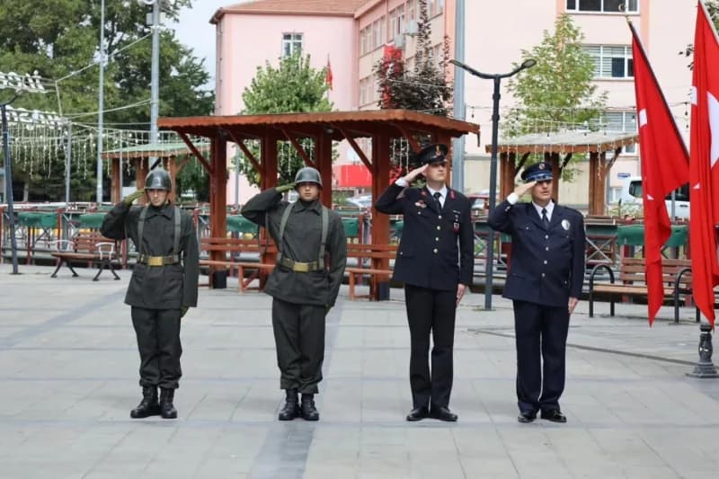 Kayseri'nin Yahyalı ilçesinde 19 Eylül Gaziler Günü dolayısıyla bir dizi program düzenlendi.