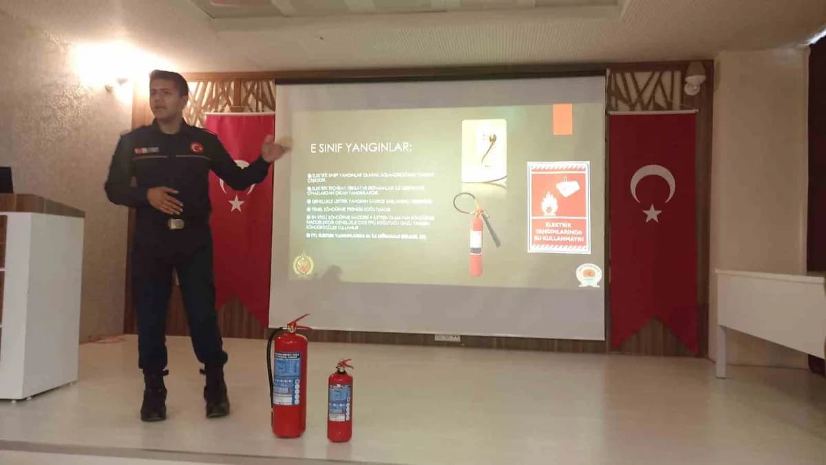 Havza’da görev yapan İtfaiye ve 112 acil sağlık personeli