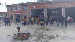 Samsun Havza'da itfaiye ve 112 personeline verilen yangın ve ilk müdahale eğitimi sırasında çekilmiş fotoğraf