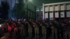 Ankara'da yasa dışı bahis operasyonunda gözaltına alınan şüphelilerle ilgili polis ekipleri çalışma yapıyor